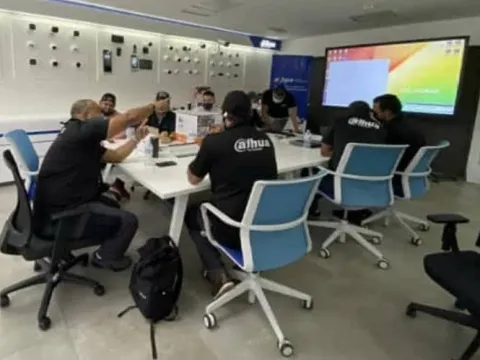 Equipo en capacitación